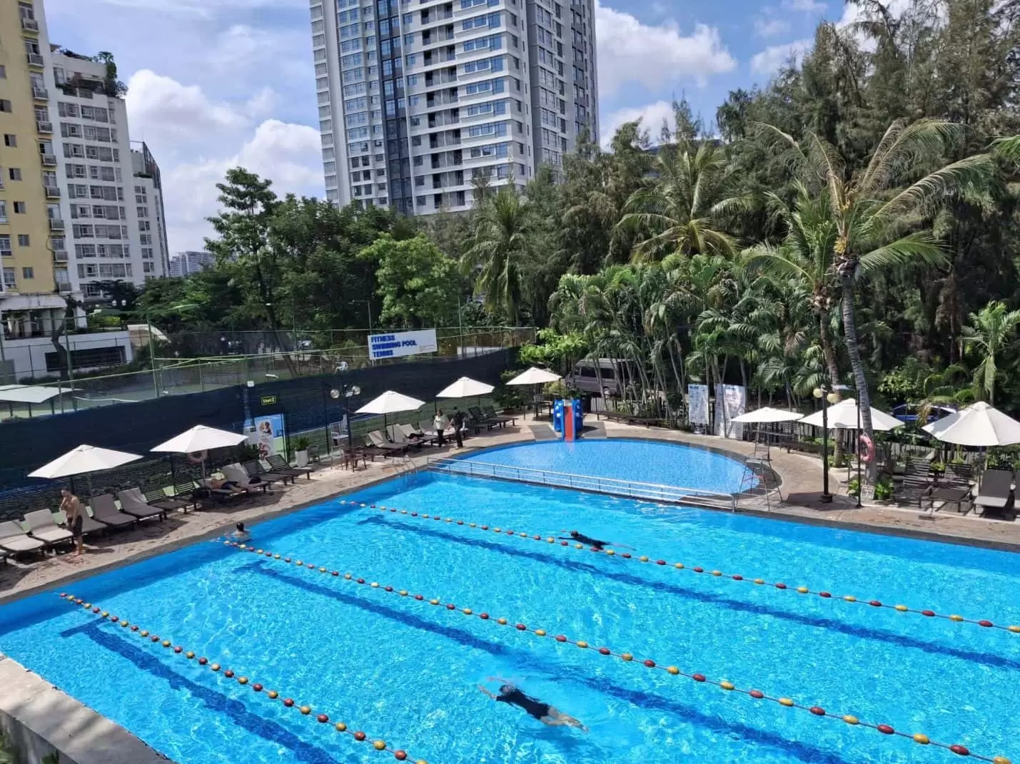 Hồ bơi tại dự án 