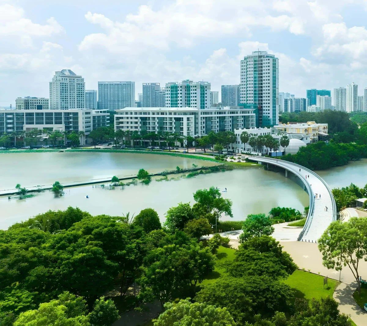 Hồ Bán Nguyệt trong tương lai sẽ được Phú Mỹ Hưng cải tạo và xây dựng các dự án căn hộ chung cư cực kỳ đẳng cấp
