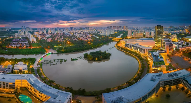 Vị trí The Regency ngay trung tâm Hồ Bán Nguyệt